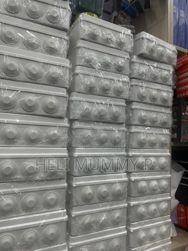 Adaptable Boxes 255x200x80mm - 1