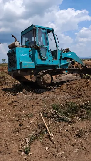 Chain 953 for Hire - Professional Operation