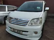Toyota Noah 2004 White - 2
