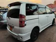 Toyota Noah 2004 White - 4