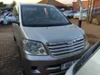 Toyota Noah 2005 Gold - 2