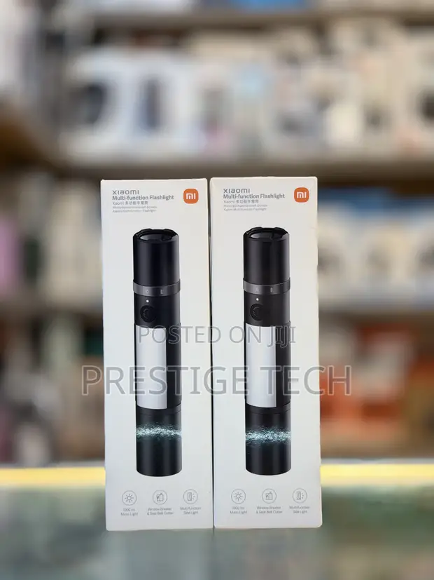 Xiaomi Mi Multi-Function Flashlight with Window Breaker - 1