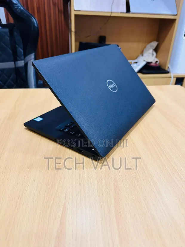 Dell Latitude 14 7480 Laptop - Intel Core i5, 8GB RAM, 256GB SSD - 1