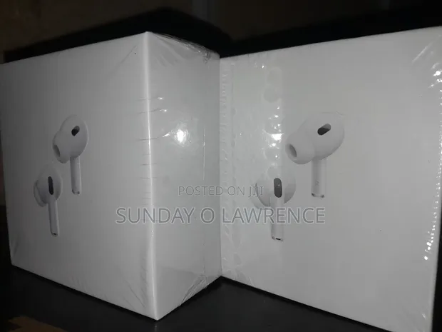 Apple AirPods Pro (2nd generation) - White - 1