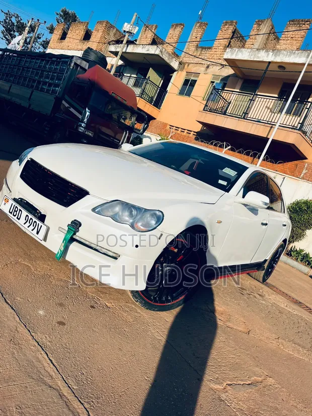 Toyota Mark X 2006 White - 1