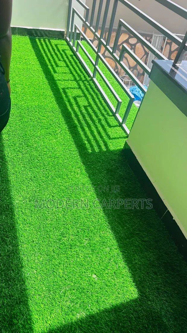 HMP Artificial Turf - 1