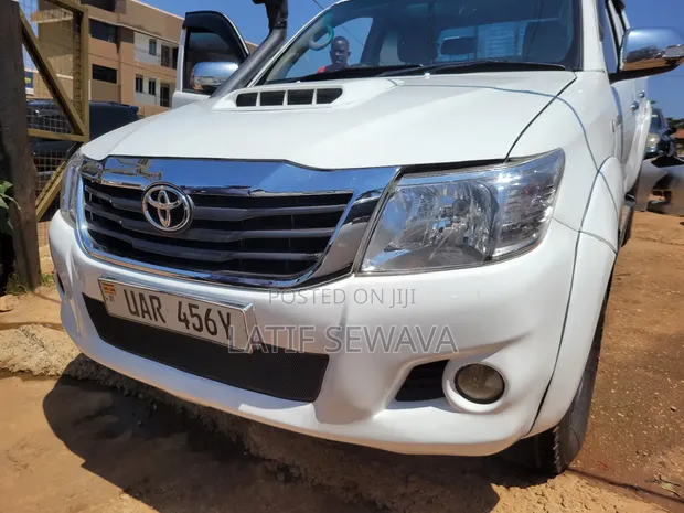 Toyota Hilux 3.0 D-4D Double Cab 2008 White - 1
