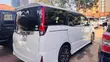 Toyota Noah 2016 White - 5