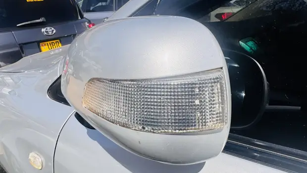 Toyota Harrier 2010 Silver - 1