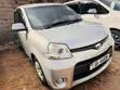 Toyota Sienta 2010 Silver - 2