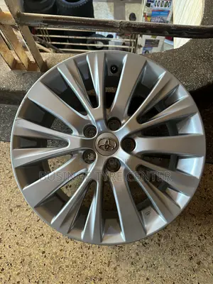 Toyota Japan Rims - Size 18