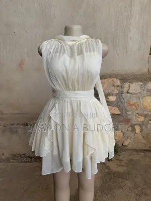 Beautiful Dress for Lunch Date/Brunch