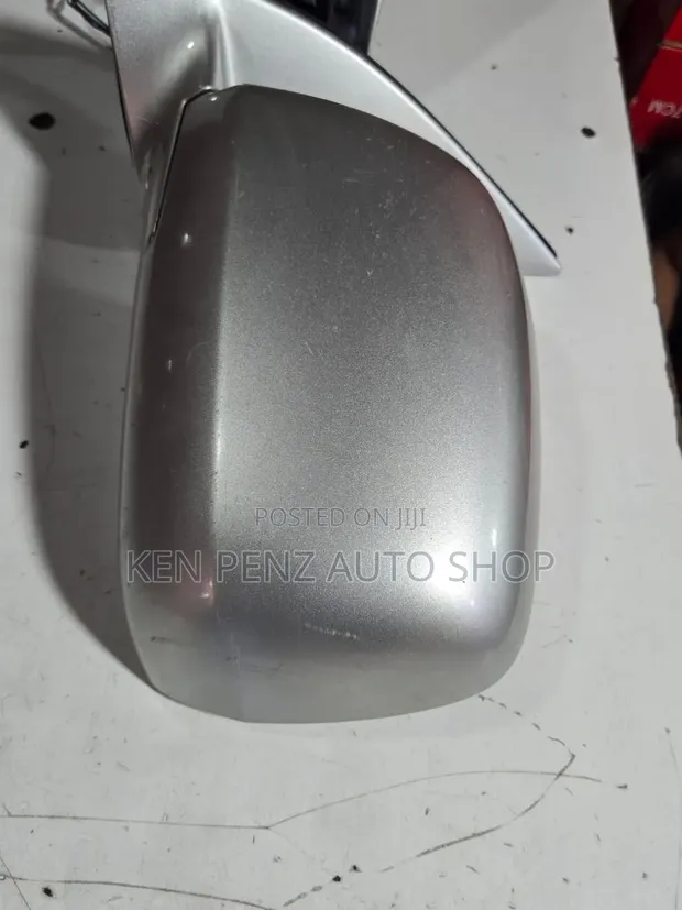 Toyota Kluger Sidemirror (Used) - 1