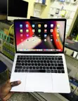 Apple MacBook Pro 2017 13.3" 8GB RAM 512GB SSD - 4