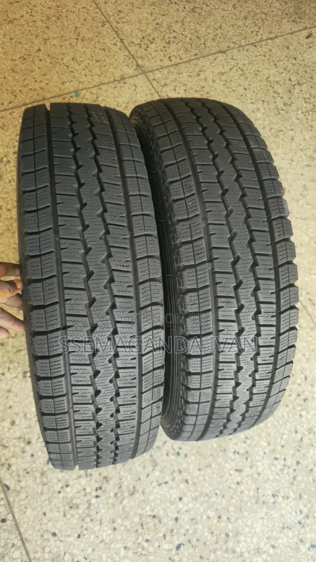 195/80R15 Studless Foreign Used Dunlop Tyres - 1