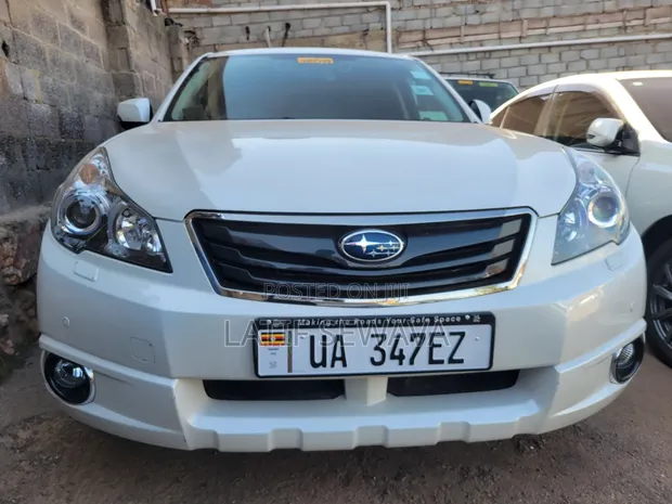 2012 Subaru Outback 2.5i Premium - 1