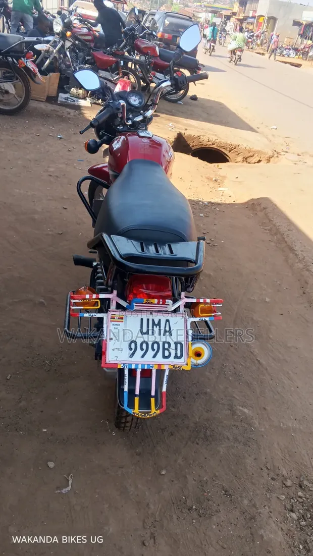 TVS HLX 125 2024 Red - 1
