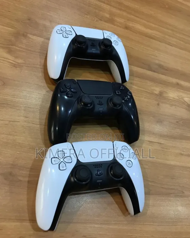 Used Sony PlayStation 5 DualSense Controller - 1