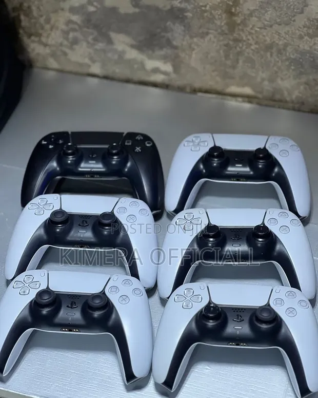 Used Sony PlayStation 5 DualSense Wireless Controller - 1