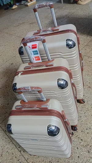 Early Bird Plastic Suitcase Set - Brown