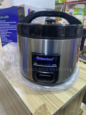 Brand New Rice Cooker with Steamer Tray