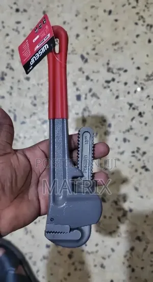 12 Inch Pipe Wrench / Plumber Wrench