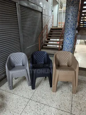 Quality Online Plastic Chairs for Bars, Hotels, Restaurants, Beaches, Homes