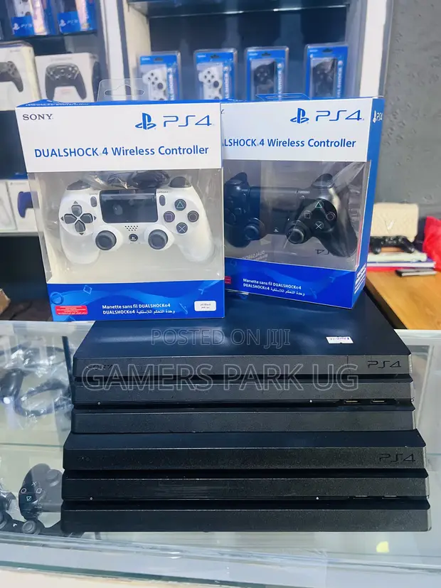 PlayStation 4 Pro Fullset with 15+ Games - 1