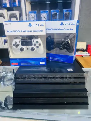 PlayStation 4 Pro Fullset with 15+ Games
