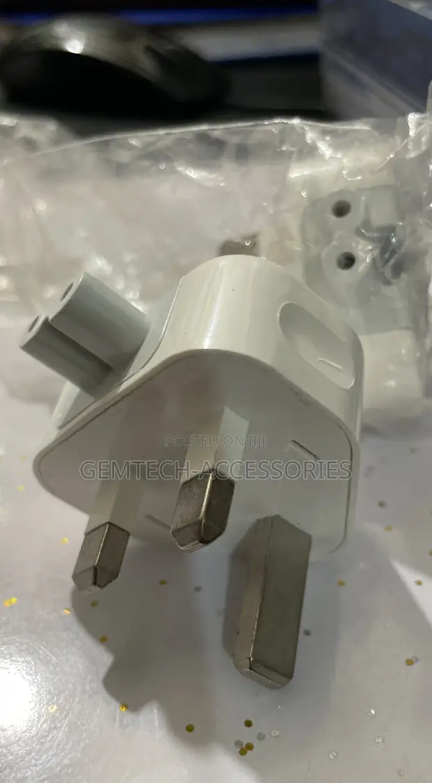 Apple MagSafe 3-Pin UK Plug Adapter - 1