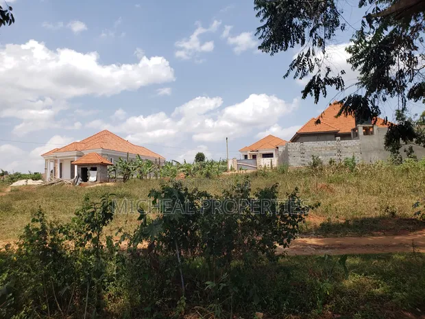 2 Acres Land for Sale, Gayaza Nakwero (800m) - 1