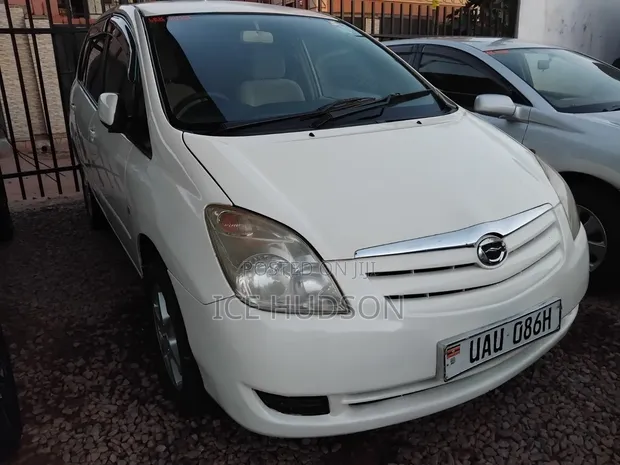 Toyota Corolla Spacio 2006 Pearl - 1