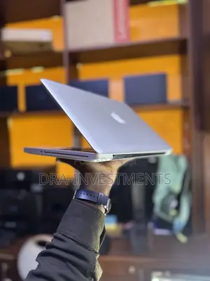 Apple MacBook Pro 2012 13.3" Intel Core i5 8GB RAM 512GB SSD