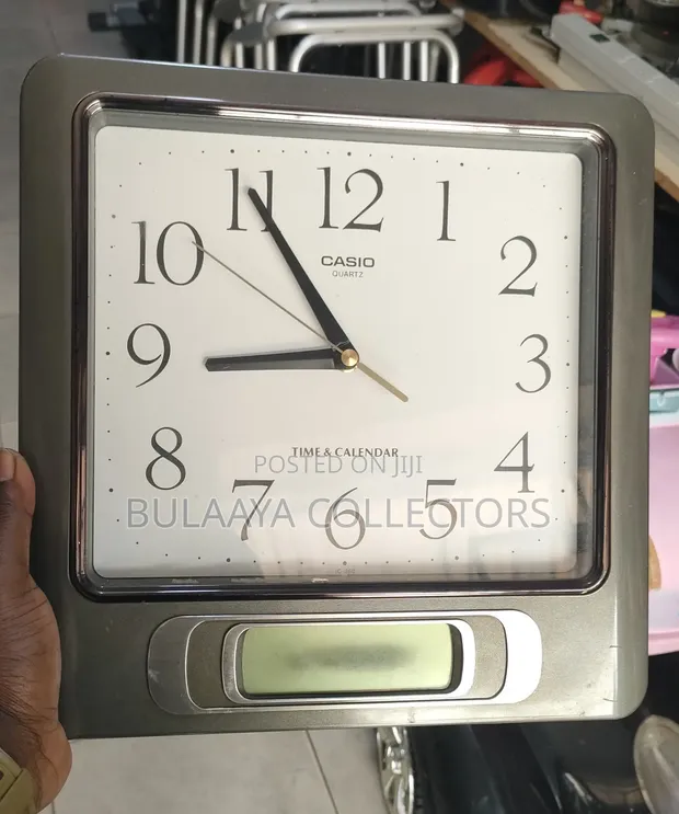 Vintage Casio IC-360 Square Wall Clock - 1
