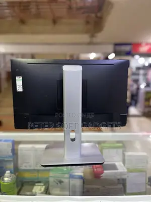 Dell 22-inch FHD Monitor P2218H