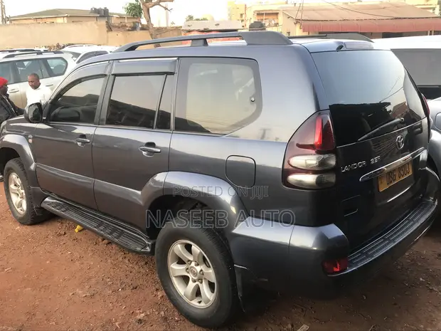 Toyota Land Cruiser Prado 2008 Gray - 1
