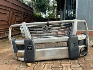 Toyota Hilux Bull Bar (2014)