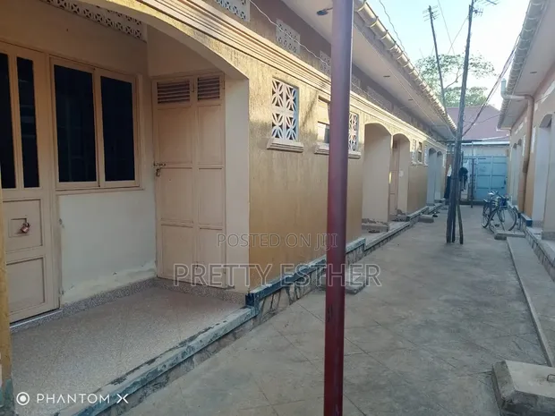 1 Bedroom House for Sale in Bulenga - 1