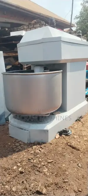 Brand New Dough Mixer (50kg Capacity)