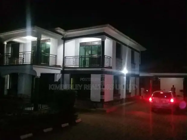 5 Bedroom House for Sale in Kitende, Entebbe Road - 1