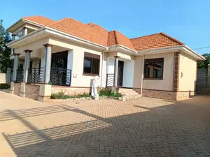 4 Bedroom House for Sale in Kitende