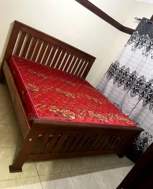4x6ft Bed Frame - Brand New