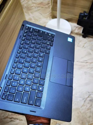 Dell Latitude 5300 2-in-1 Laptop