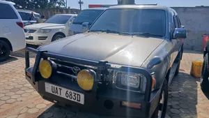 Toyota Hilux Double Cabin 2002