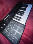 Alesis VI25 25-Key MIDI Keyboard - 2