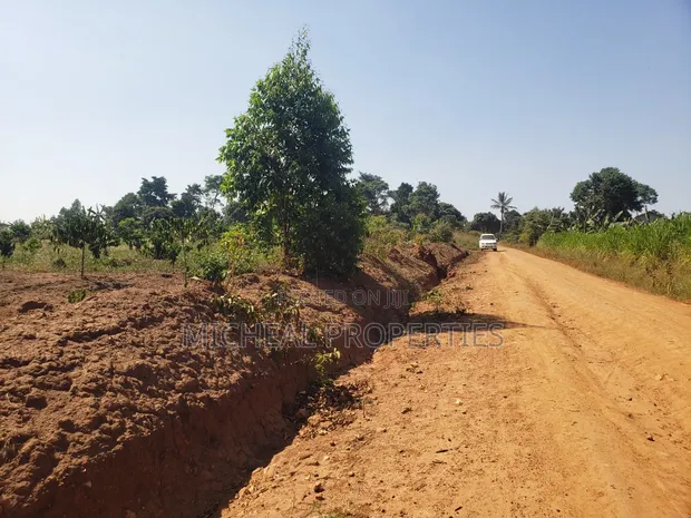 2 Acres Residential Land for Sale in Buwambo Lugo - 1