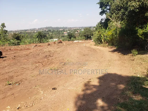 Plot for Sale in Buwambo, Luggo - 1