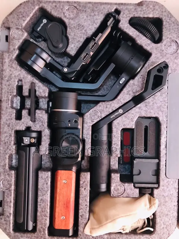 Feiyu AK2000S Gimbal Kit for Mirrorless DSLR Cameras (Refurbished) - 1