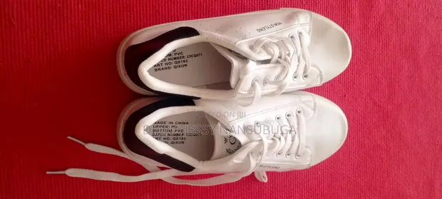 White Canvas Trainers - Size 42 - 1