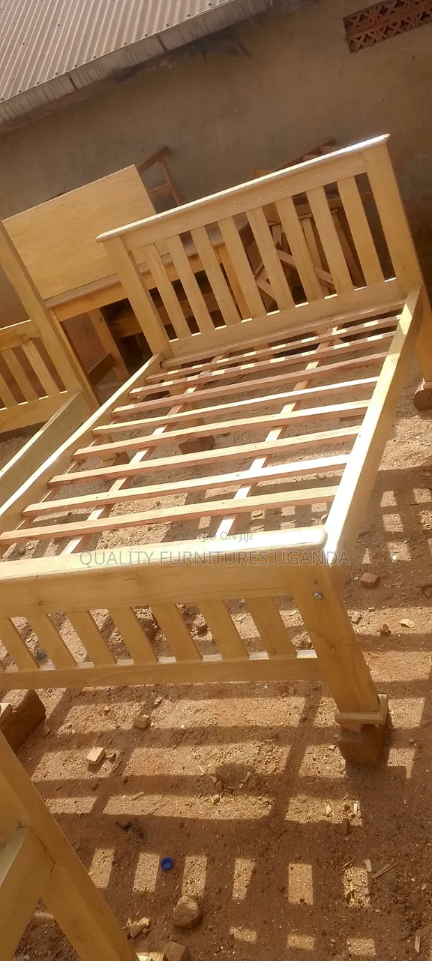 4x6 Bed Frame with Shining Varnish - 1